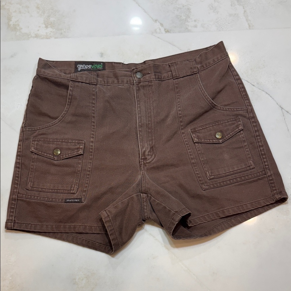 Grapevines Brown Cargo Shorts for Men - Classic Pocket Utility Style